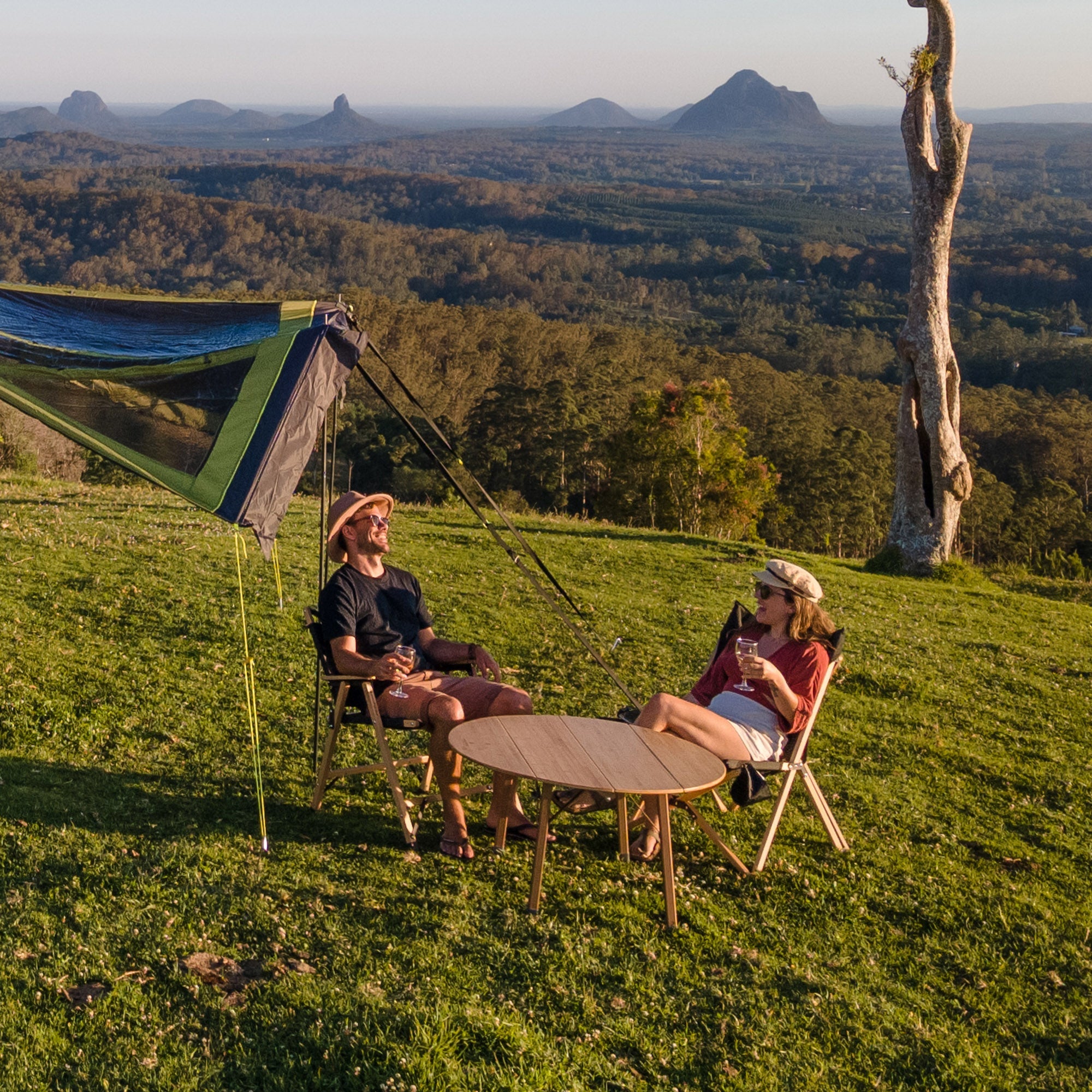Zempire Kitpac Round V2 - Bamboo Camping Table – Zempire UK