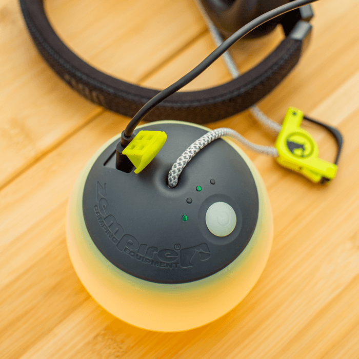 Megadome 300 001 Key Feature Power Bank