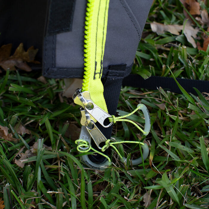 Roadiebase Canvaslite Link Zips On Easily 1